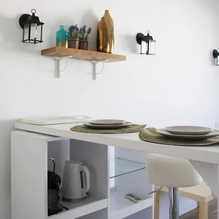 Bright Nest With Terrace In Saint-denis